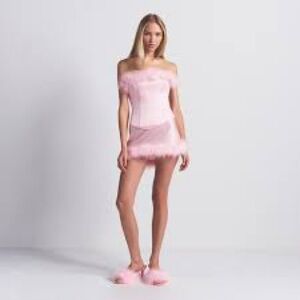 SKIMS Cherry Blossom Feather Trim set